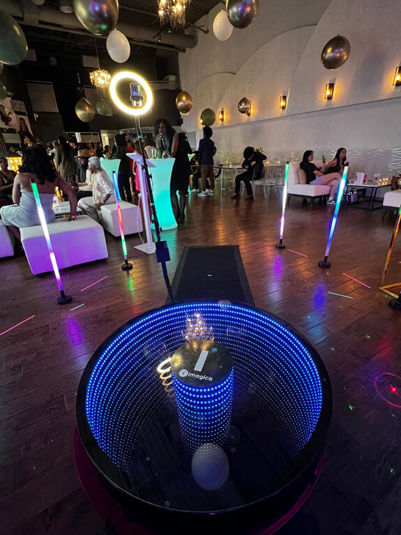 360 video booth with infinity floor Toronto